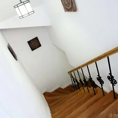 Aleea Teilor Guest house 3*